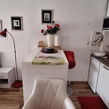 Klara Studio Apartman Сплит Екстериор снимка