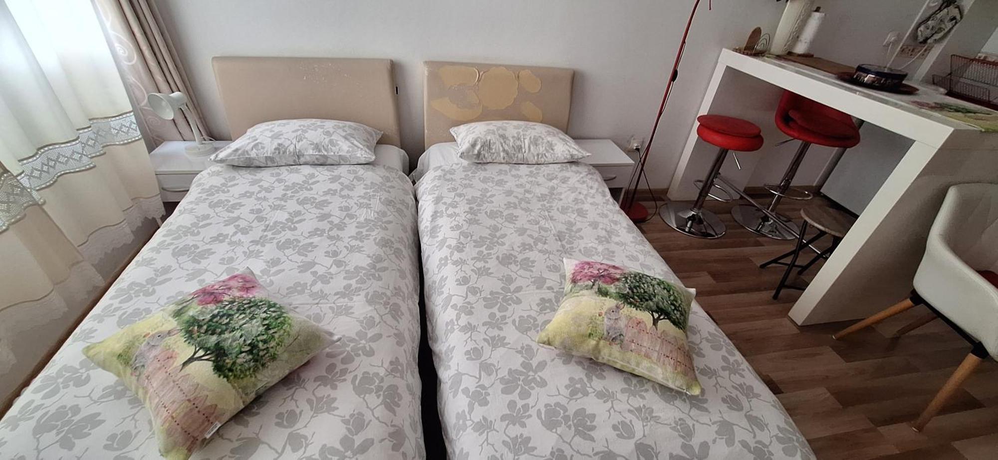 Klara Studio Apartman Сплит Екстериор снимка